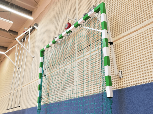 Electrically liftable handball goal - Nordic Sport